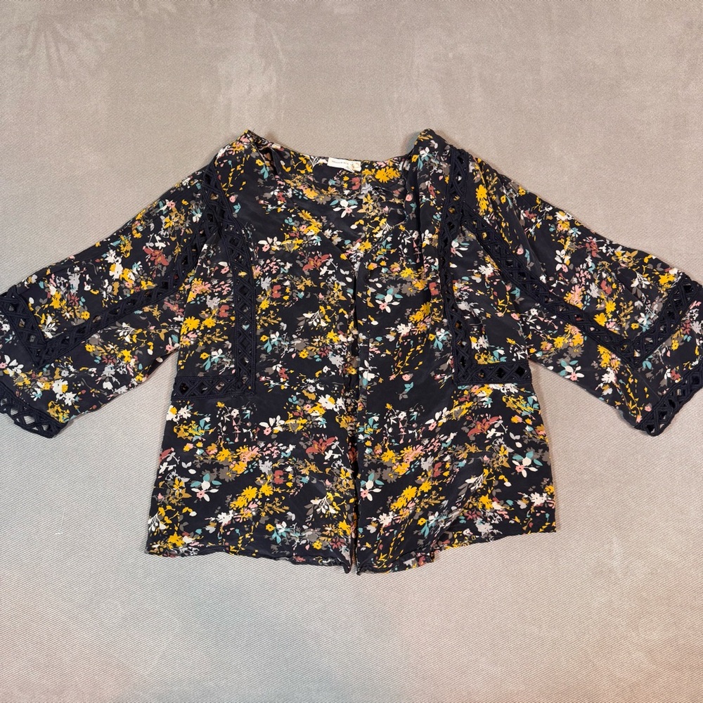 Anthropologie Meadow Rue XS Kimono Top 100% Silk Open Front Cardigan Floral Boho